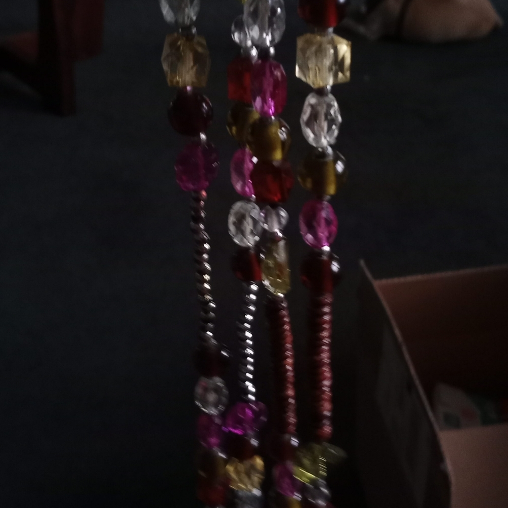 Long Neacles - Picture 2 of 2